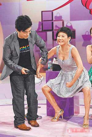 蓝心湄小腹微凸疑受孕成功 吴宗宪:绝对是女儿