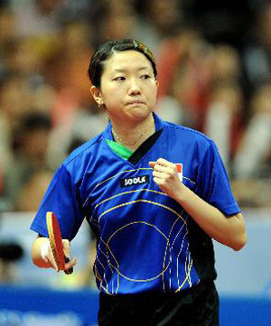 李湘前夫李厚霖与新加坡乒坛一姐李佳薇结婚