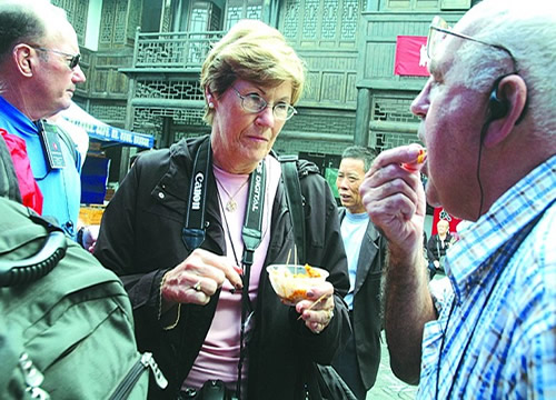 岳阳传统小吃吸引外国游客(图)