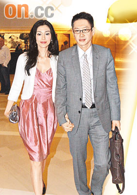 > 正文   朱玲玲和李嘉欣均被誉为"最美丽港姐",二人于同一星期内结婚