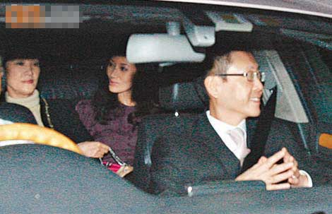 传许晋亨夫妇新婚后分居 怕前妻何超琼尴尬