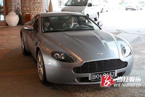 成为剧中黄晓明的座驾