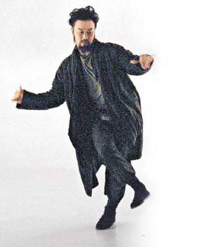 底推出新碟《h3m》