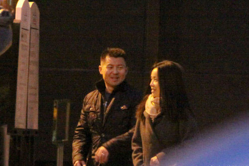 那英复出在即苦练歌喉 孟桐甘当"奶爸"