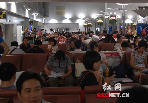 北京至长沙所有航班延误