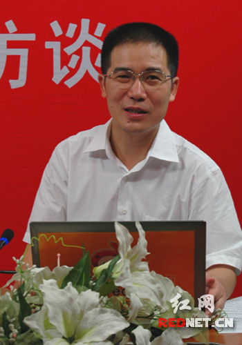 湖南省统计局局长张世平做客红网访谈三产成投