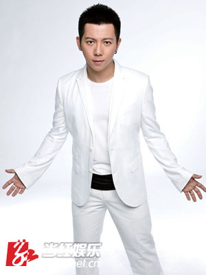 歌手<em>胡海泉</em>发型_我是歌手<em>胡海泉</em>发型_<em>胡海泉</em>