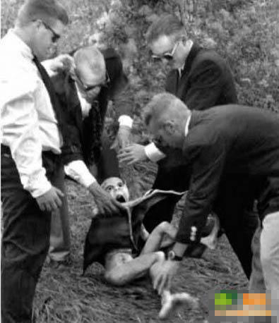 传墨西哥农民发现外星婴儿