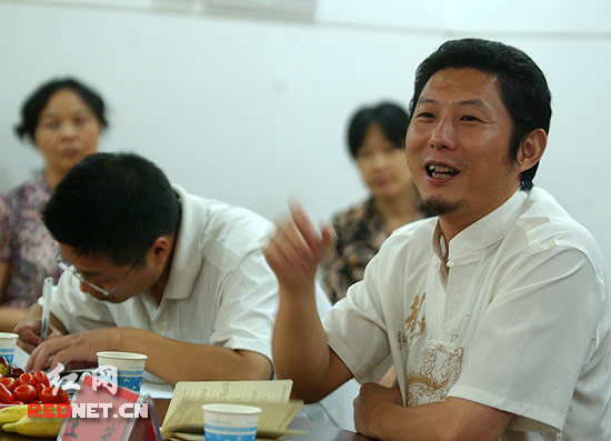 中华培训网CEO、首席讲师王武表示,残疾人进入电子商务领域,也有他们自身的优势。