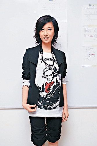 泳儿爆TWINS下月复出 或参加英皇十周年演唱会