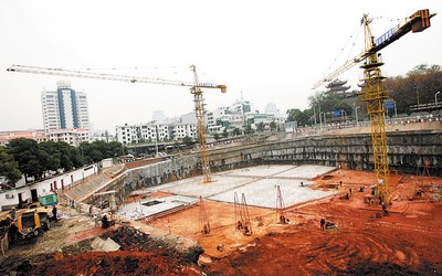 简牍博物馆门前停车场进入大规模建设(图)