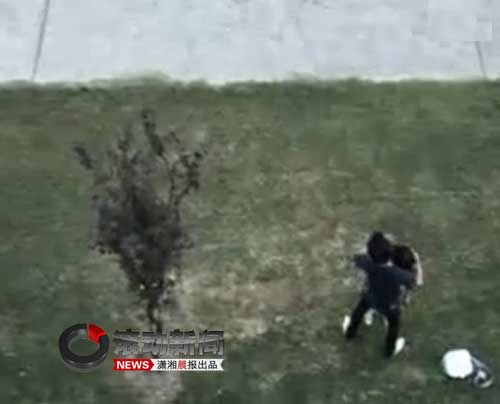 网络疯传<em>女学生宿舍</em>楼下煽情表白视频