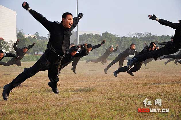新警营故事:士兵突击之长沙特警篇(组图)