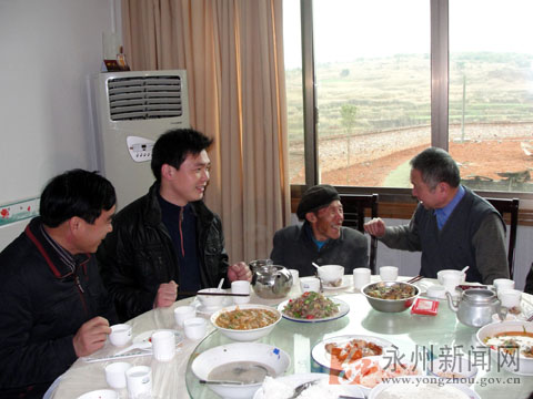 永州祁阳小江村孤寡老人的笑声