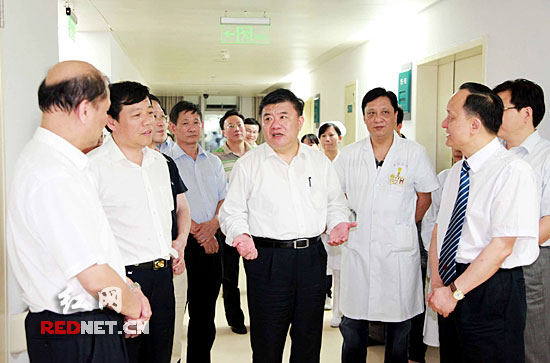 卫生部部长陈竺视察中南大学湘雅医院(图)