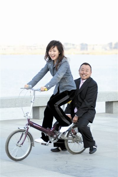 网友贴出<em>潘长江女儿裸照</em> 经纪公司称并非本人