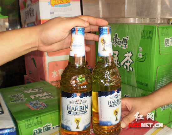 长沙开展食品安全整顿 小商店查出310件假啤酒