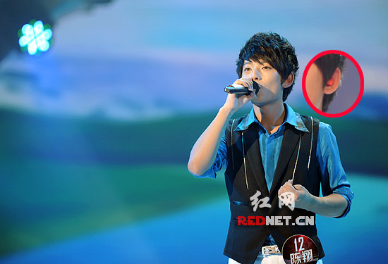 小胖张建波止步<em>快男</em>8强 巫启贤自认无毒