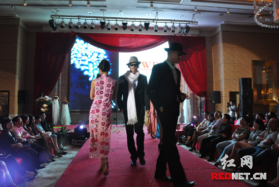 老上海格调派对晚会长沙举行 民国留声机卖1.5万