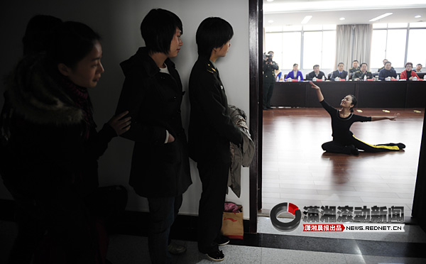 今冬<em>女兵</em>征集全部实行<em>网上报名</em>
