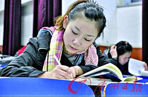 人大<em>人体</em>模特直面质疑:<em>人体艺术</em>不是色情(图)_