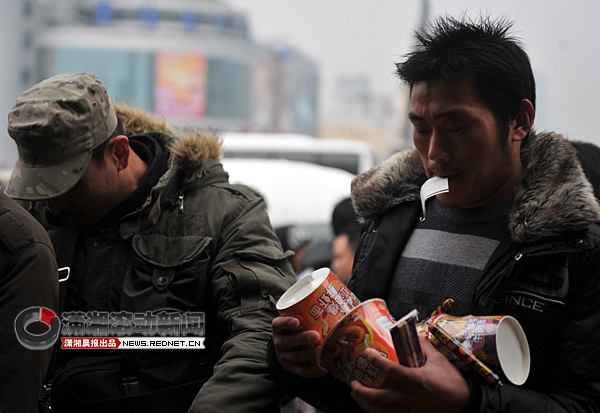 27日起 电话订票预售期比长沙火车站窗口长4天