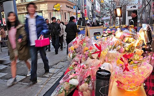韩国的浪漫<em>白色情人节</em> 男孩要给<em>女孩送</em>糖果_旅