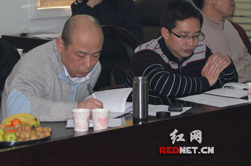 岳阳国税对话个体户纳税代表 商会对接征纳双