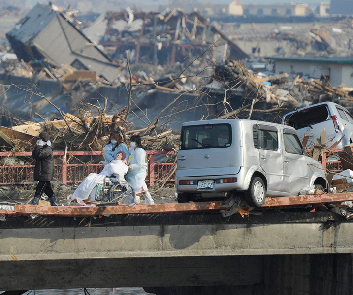 高清组图:日本大地震惨状