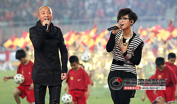 广州恒大斥巨资打造中超开幕式 30分钟烧了50