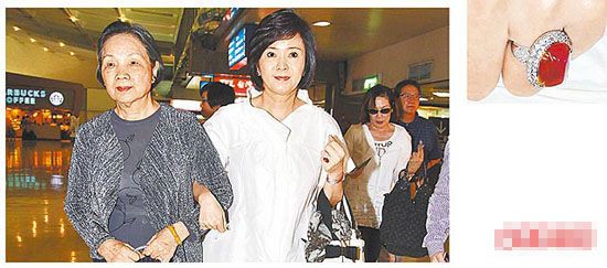 huang)举行婚礼,侯母林月云昨与亲密爱人邱嘉雄低调从桃园机场出发到