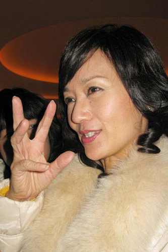 (56岁赵雅芝素颜近照不老神话破灭)