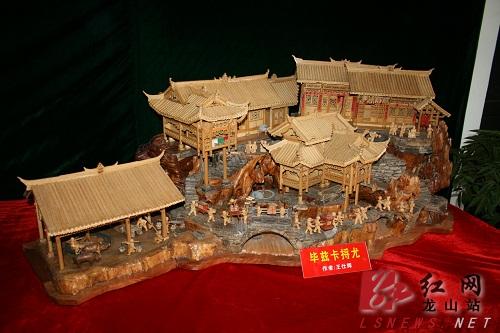 湘西竹雕大师成明星 两作品斩获文博会银铜两