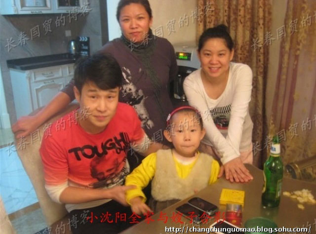 组照片就是前段时间小沈阳夫妇带着<em>孩子看望</em>哥
