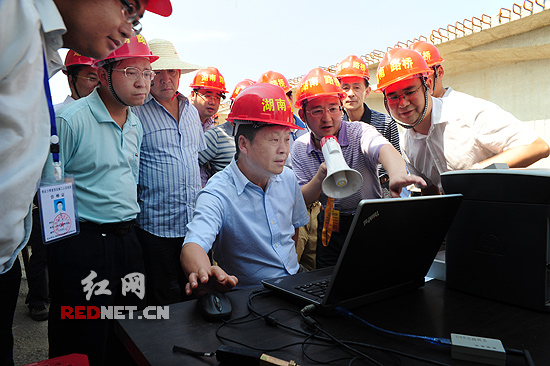 云南省交通运输厅率团考察联智桥隧预应力智能