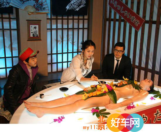 网友自述:我在日本做<em>女体</em>盛宴
