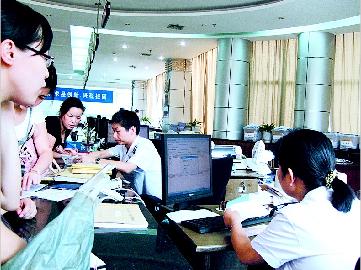 新个人所得税法昨起实施 岳阳市近13万工薪族