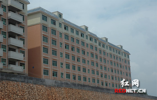 宜章杨梅山矿区上千居民