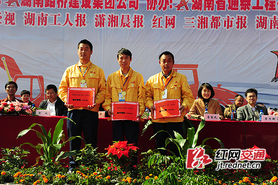 兰州朋昊路桥公司_路桥公司收入