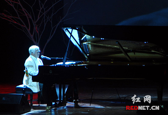 胡德夫长沙刮起太平洋的风 汪涵携杨乐乐观音