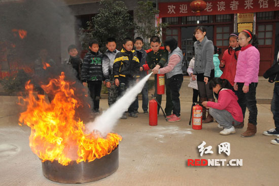 长沙望城区消防大队关注留守儿童消防安全教育