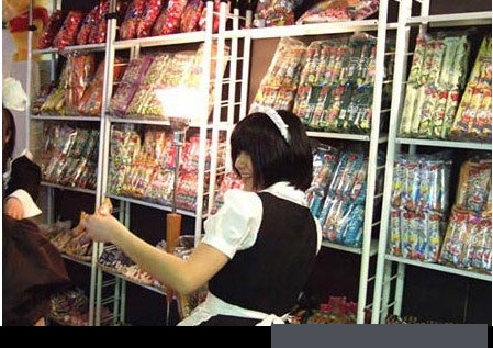 为防作弊要求女生全裸考试 全球最怪异期末考