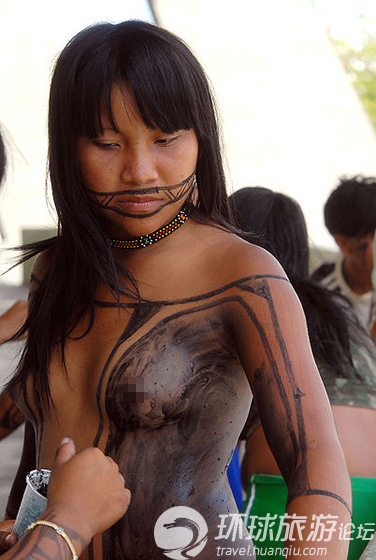 雅马拉比底:巴西印第安<em>裸体</em>部落_旅游频道_