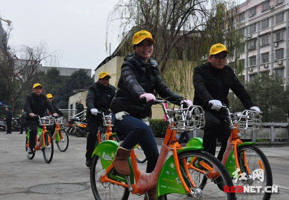 浏阳1000辆城市公共自行车投入使用(图)