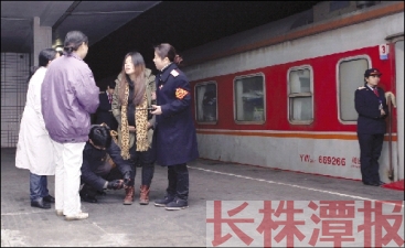 小宝宝等不及回到广西梧州 就在株洲这温暖的