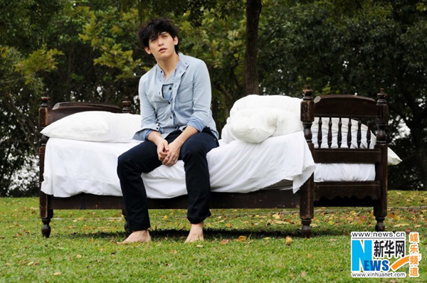 倪安东mv高空拍床戏 看到幼年自己父爱爆棚