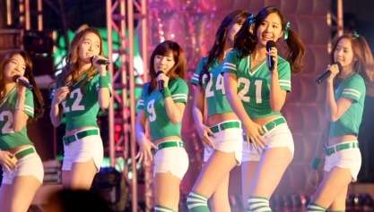 <em>少女时代</em>艳照网上疯传 经纪公司报警追查- m