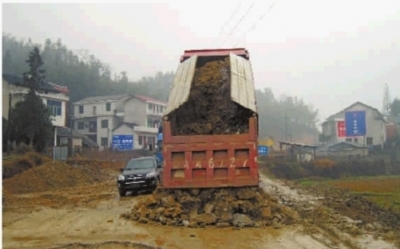 桃马公路引关注:愿早日结束这最痛苦的旅程