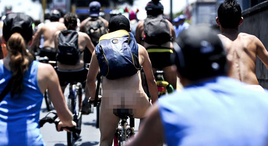 广西美女<em>裸体</em>宣传环保引围观 盘点<em>裸体</em>主义事