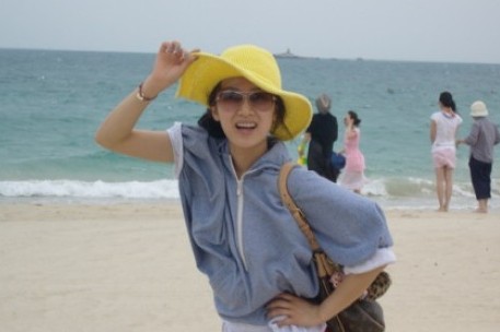 22亿阔太李念奢华身家揭秘 同父异母哥哥首曝